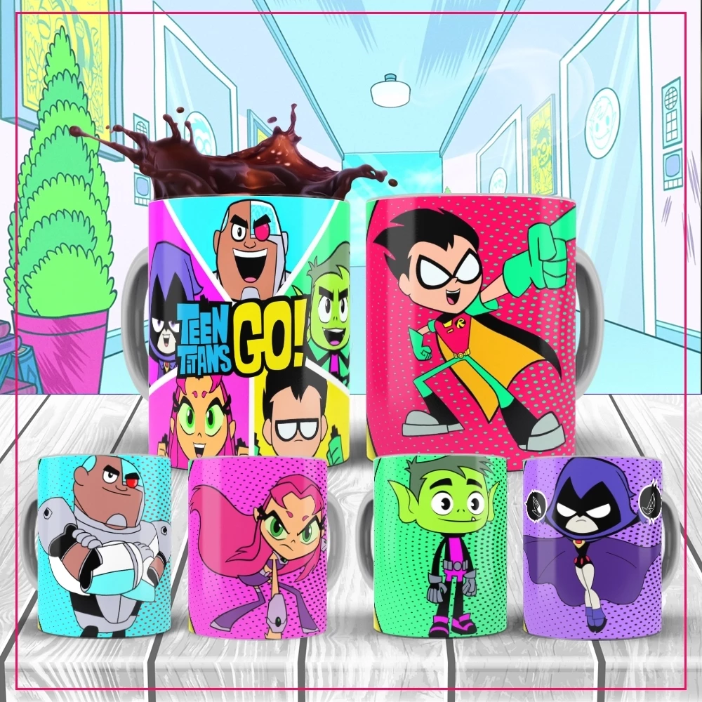 Caneca Infantil Jovens Titãs em ação